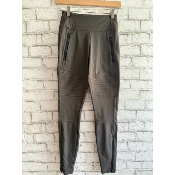 Athleta Headlands Hybrid Moto Tight Green/Gray size 2 - Picture 6 of 10